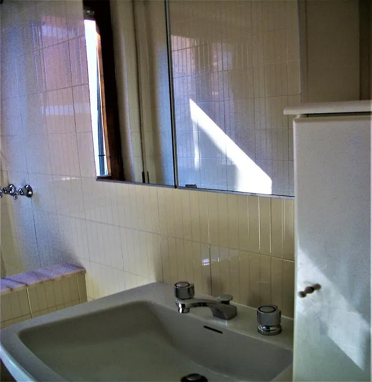 Riccardo Beach Apartment Marina di Massa 0*,  Italy